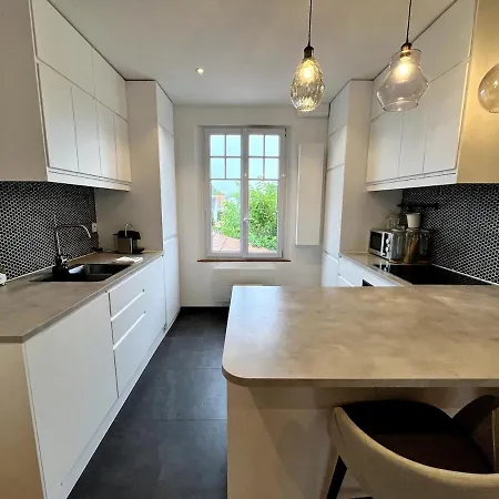 Intemporel 4 Pers 2 Tv Wifi Nantes